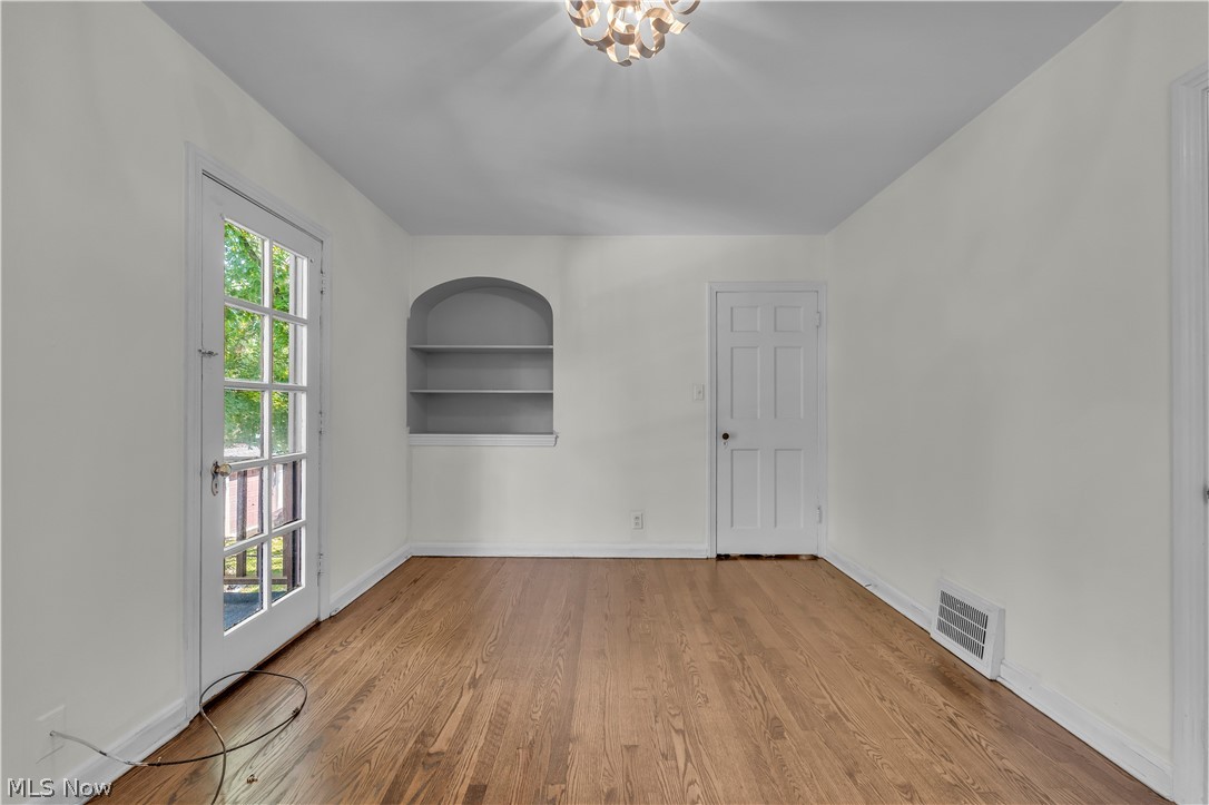 3675 Avalon Road Shaker Heights OH 44120