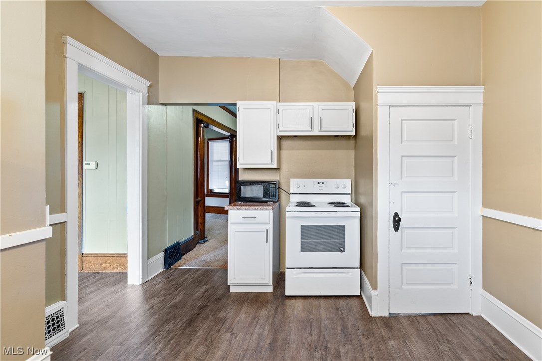 1477 W 116th Street Cleveland OH 44102