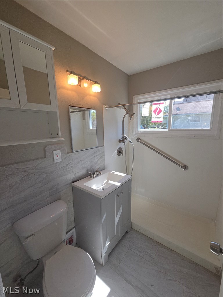 3276 E 145th Street Cleveland OH 44120