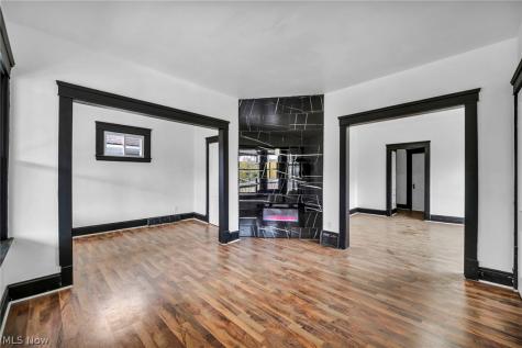 12001 Oakview Avenue Cleveland OH 44108