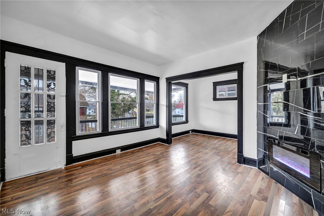 12001 Oakview Avenue Cleveland OH 44108