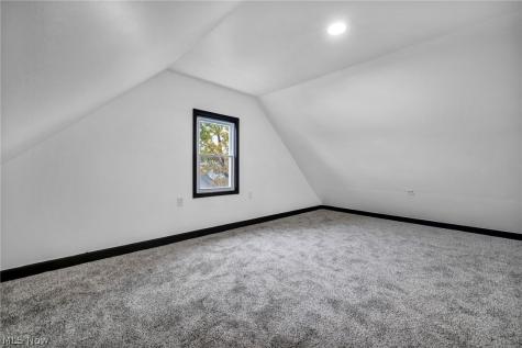12001 Oakview Avenue Cleveland OH 44108