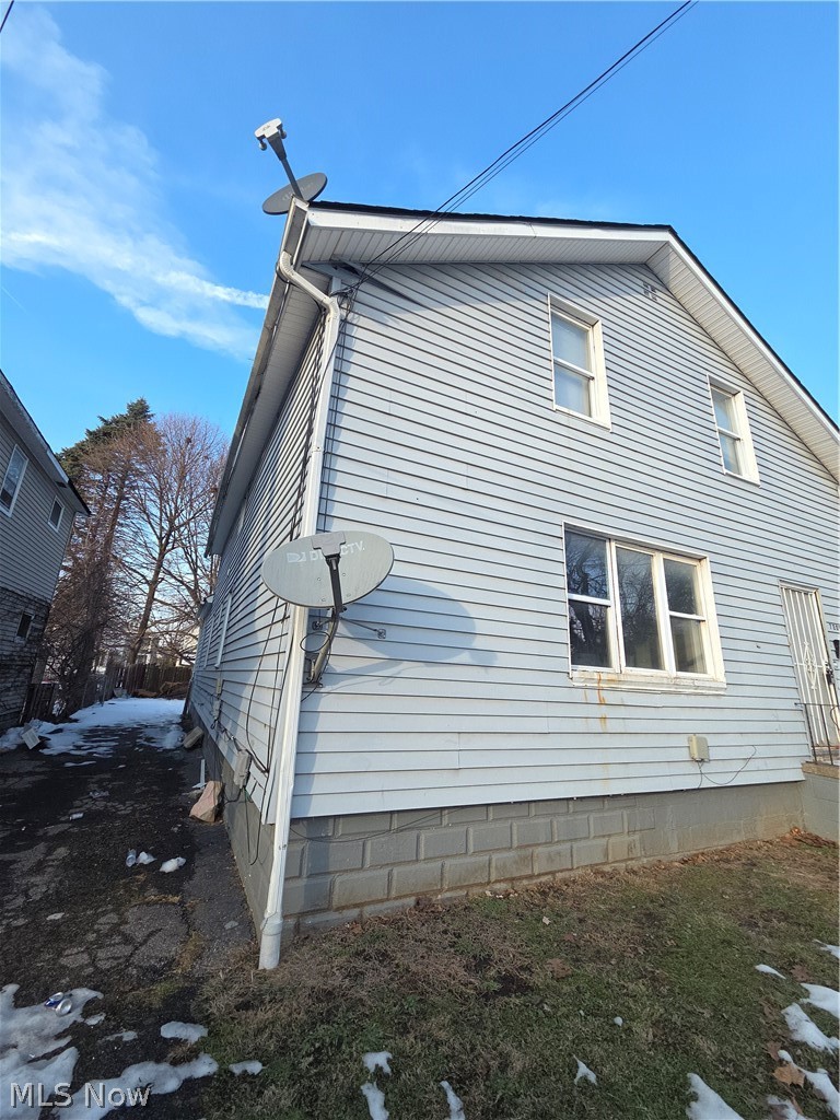 7209 Park Avenue Cleveland OH 44105