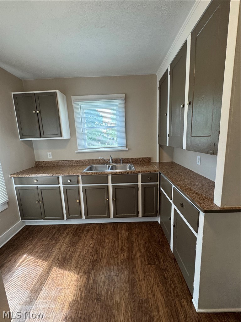 1937 Willard Avenue SE Warren OH 44484