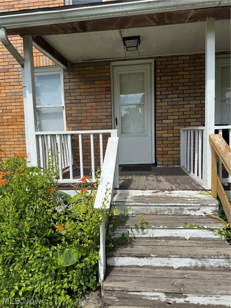 1937 Willard Avenue SE Warren OH 44484