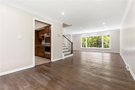 2056 Laurel Hill Drive South Euclid OH 44121