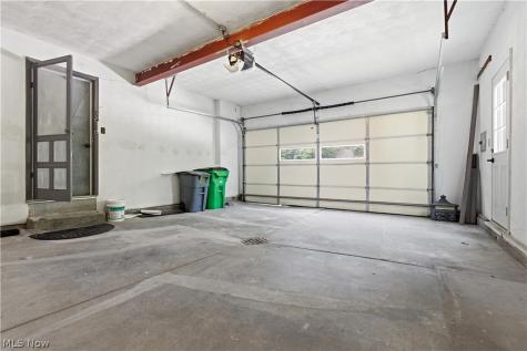 2056 Laurel Hill Drive South Euclid OH 44121