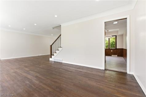 2056 Laurel Hill Drive South Euclid OH 44121