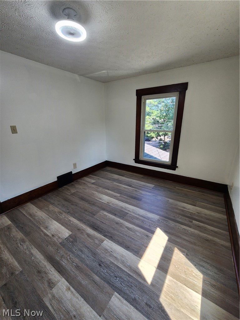 16 Palmetto Avenue Akron OH 44301