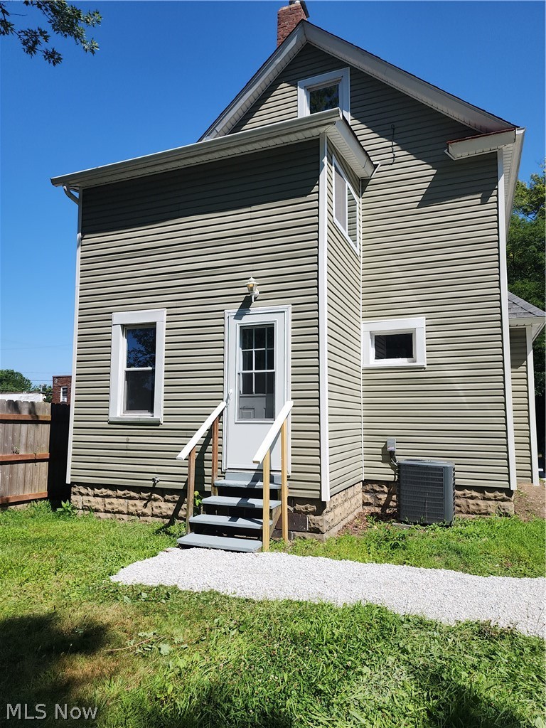 16 Palmetto Avenue Akron OH 44301