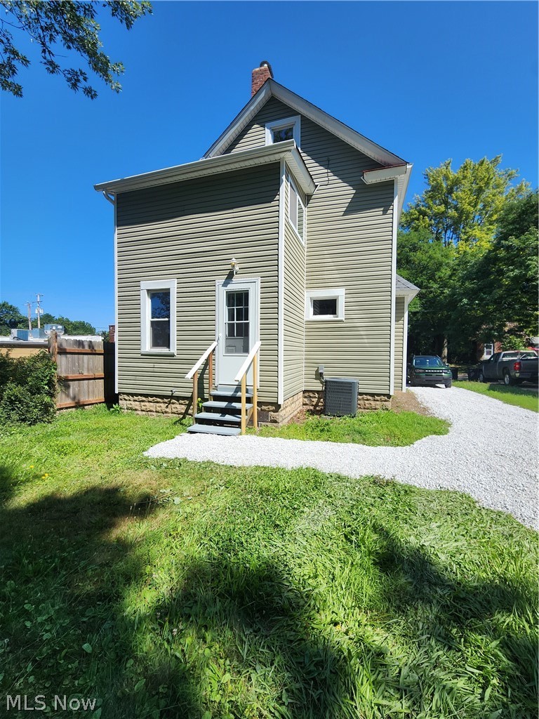 16 Palmetto Avenue Akron OH 44301