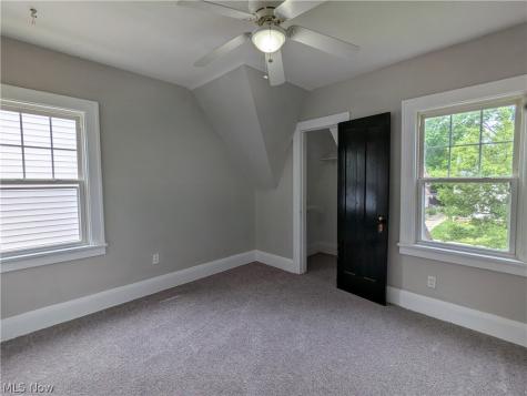 1151 Quilliams Road Cleveland Heights OH 44121