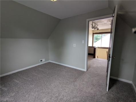 1151 Quilliams Road Cleveland Heights OH 44121