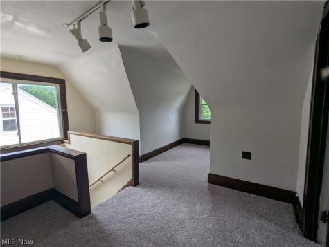 1151 Quilliams Road Cleveland Heights OH 44121