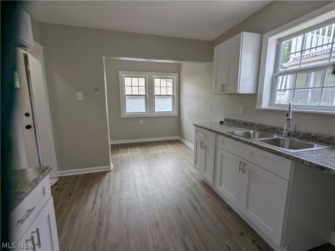 1151 Quilliams Road Cleveland Heights OH 44121