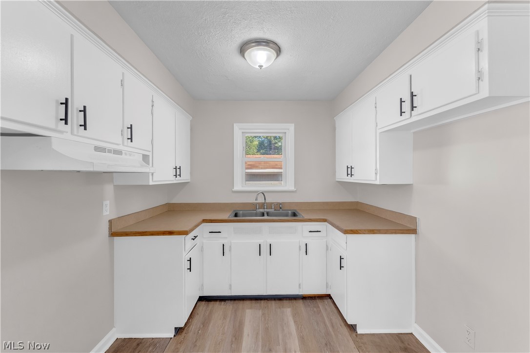 755 E 249th Street Euclid OH 44123