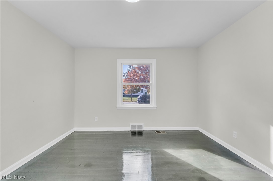 755 E 249th Street Euclid OH 44123
