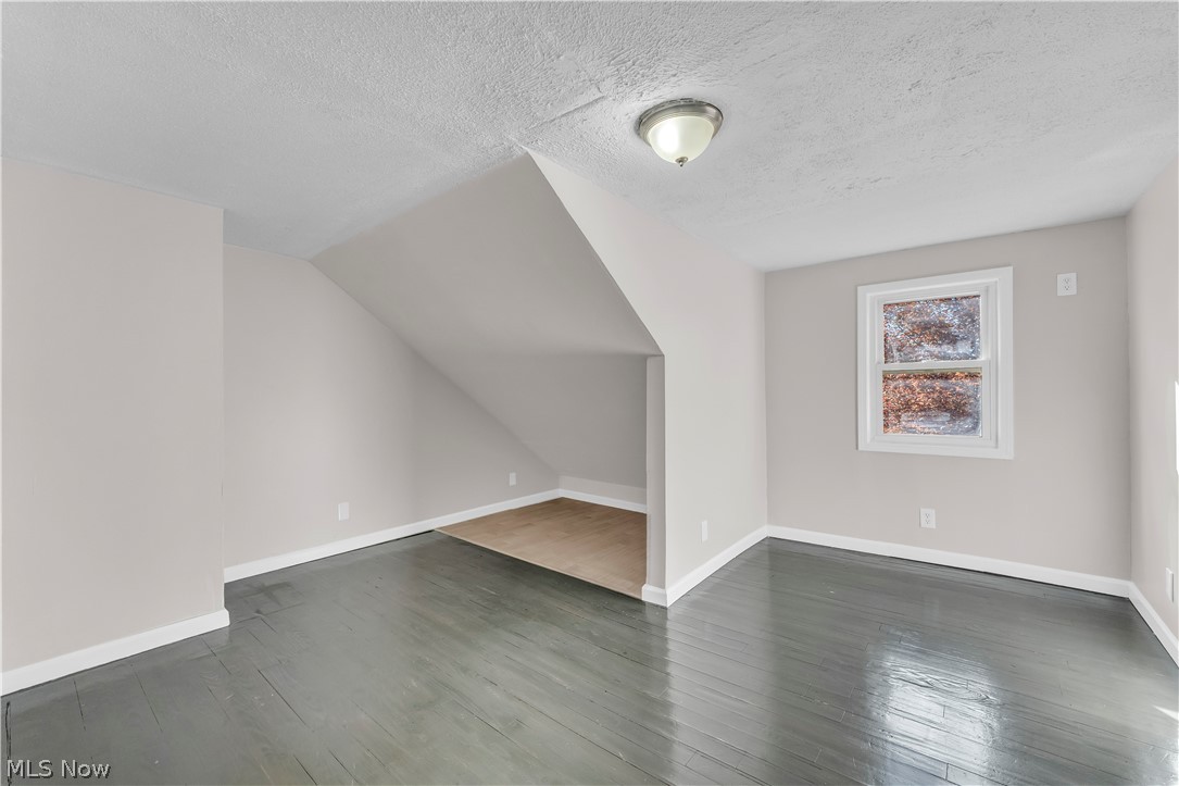 755 E 249th Street Euclid OH 44123