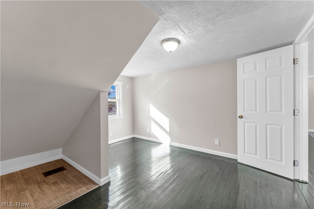 755 E 249th Street Euclid OH 44123