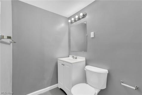 755 E 249th Street Euclid OH 44123