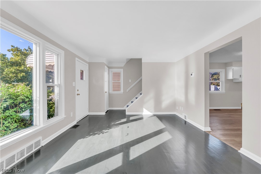 755 E 249th Street Euclid OH 44123