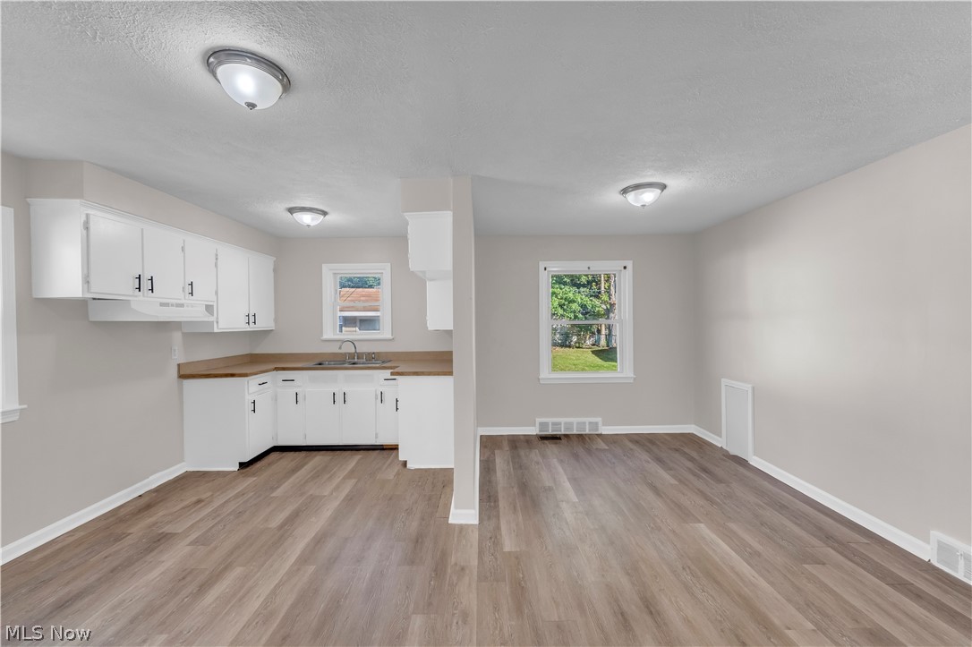 755 E 249th Street Euclid OH 44123