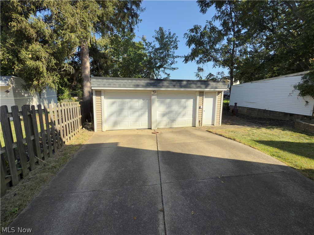 15310 Lydian Avenue Cleveland OH 44111