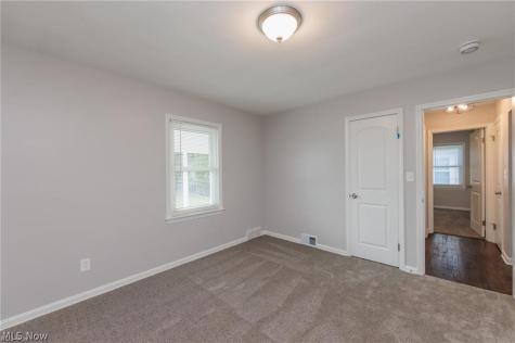 3707 Longwood Avenue Parma OH 44134