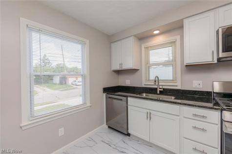 3707 Longwood Avenue Parma OH 44134