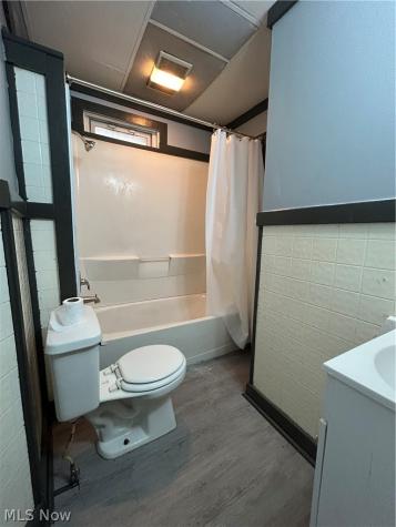 3448 E 69th Street Cleveland OH 44127