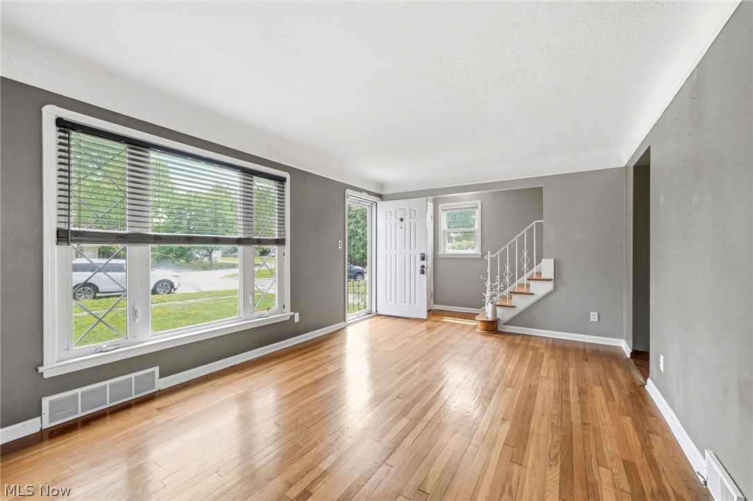 7906 Kenton Avenue Parma OH 44129
