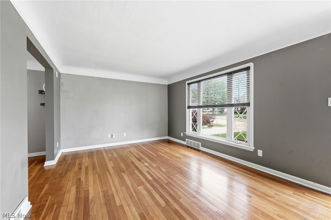 7906 Kenton Avenue Parma OH 44129