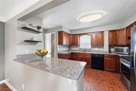 7906 Kenton Avenue Parma OH 44129