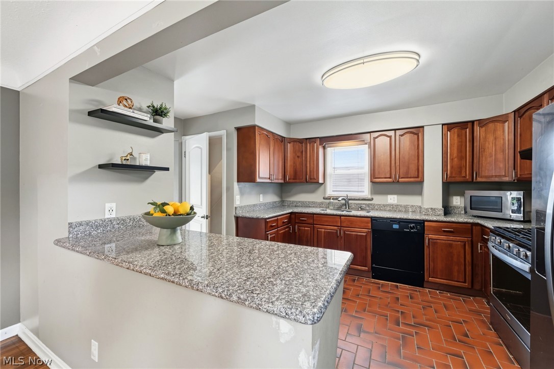 7906 Kenton Avenue Parma OH 44129