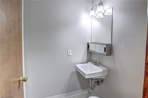 21002 Lunn Road Strongsville OH 44149