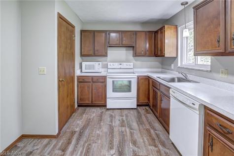 21002 Lunn Road Strongsville OH 44149