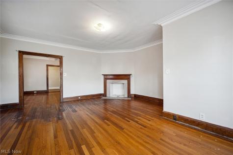 13110 Cedar Road Cleveland Heights OH 44118