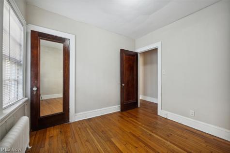 13110 Cedar Road Cleveland Heights OH 44118