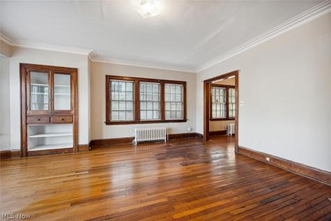 13110 Cedar Road Cleveland Heights OH 44118