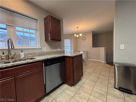 1927 E 86th Street Cleveland OH 44106