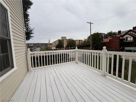 1927 E 86th Street Cleveland OH 44106
