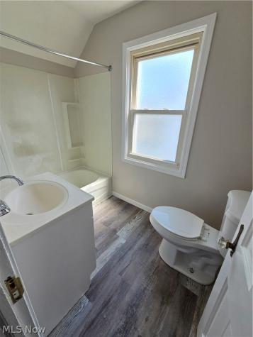 3757 Grosvenor Road South Euclid OH 44118