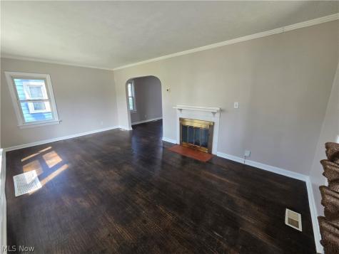 3757 Grosvenor Road South Euclid OH 44118
