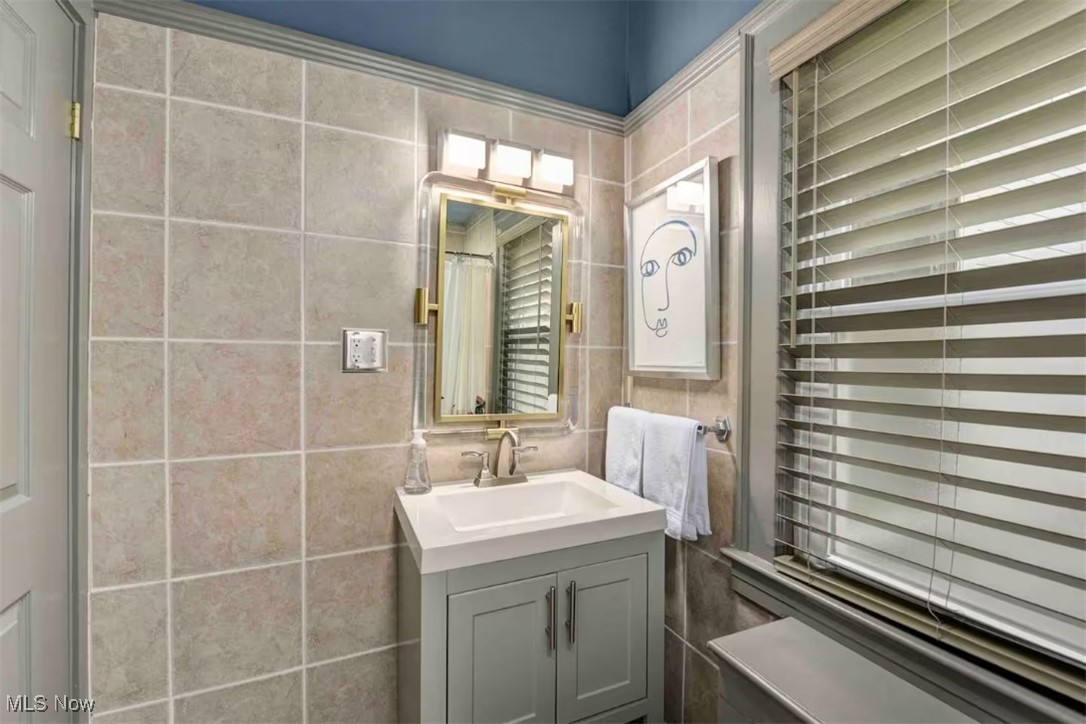 10429 Clifton Boulevard Cleveland OH 44102