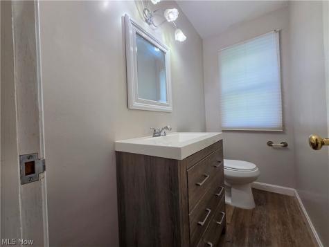 4384 Acacia Drive South Euclid OH 44121