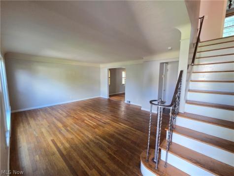 4384 Acacia Drive South Euclid OH 44121