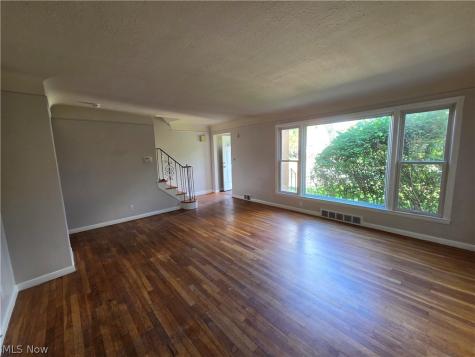 4384 Acacia Drive South Euclid OH 44121