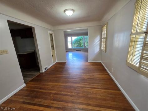 4384 Acacia Drive South Euclid OH 44121