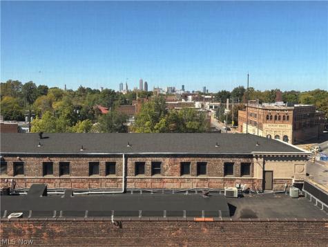 5644 Broadway Avenue Cleveland OH 44127