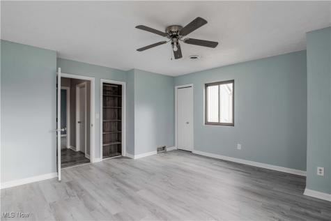 27 Landings Way Avon Lake OH 44012